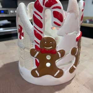 Bath & Body Works Red and Brown Holiday Decor Candle Holder - Harry Slatkin-2011